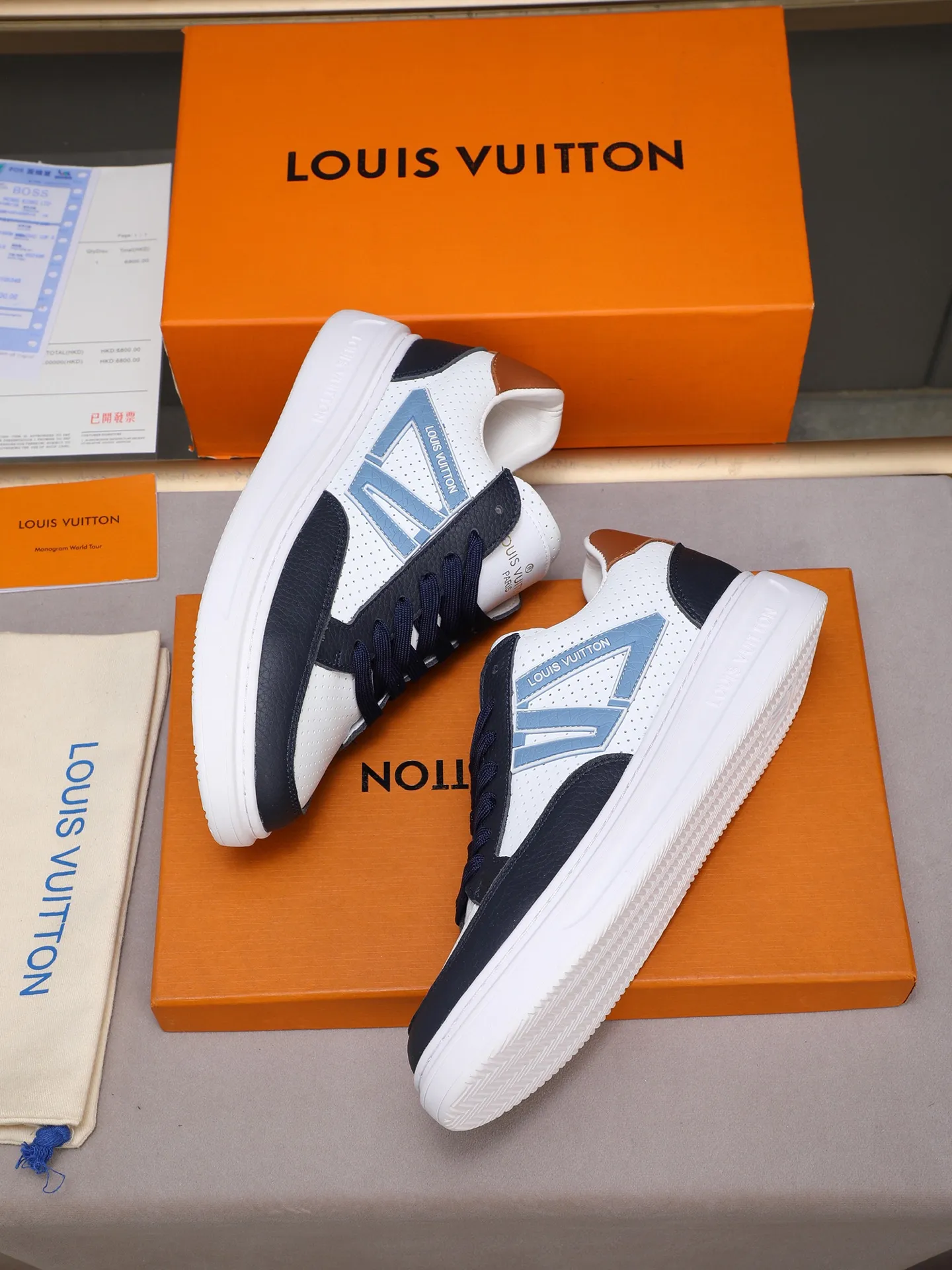 PP420 main model 👍👍👍2025 new LOUIS VUITTON [Luden Yiwei]——LV upper [Lv]🇮🇹Imported first-layer cowhide embossed🇩🇪Inside imported sheepskin lining ➕Non-slip and wear-resistant outsole. Every man's identity is reflected in his elegant and stable upper shoes🚶🏻🚶🏻📯 No matter the wind or rain, the shoe last remains unchanged and can stand the test of time🔍️. ——Code number: 38-44 (45 can be customized)